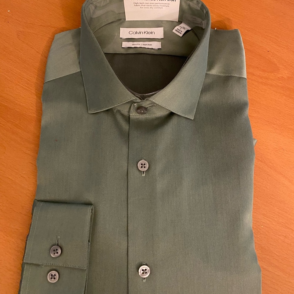 Calvin Klein men’s shirt, slim fit